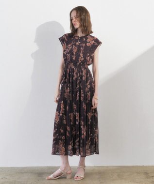 YECCA VECCA ぼかし柄プリーツワンピース