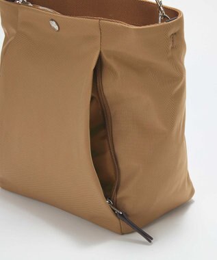 TOPKAPI 【Breath TOPKAPI】SLANT スラント ナイロン ユーティリティ ショルダーバッグ　 ブラウン