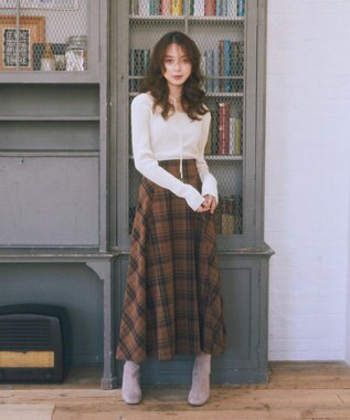 earth music&ecology 【洗濯機洗い可】スクエアホルターネックリブプルオーバー Ivory