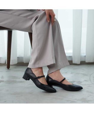 Riz raffinee <Riz raffinee>アーモンドトゥストラップパンプス ブラック