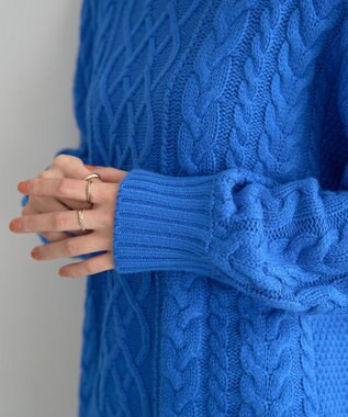 YECCA VECCA ケーブルニット Blue