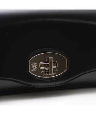 A.D.M.J. 【牛革】カルヴィクラッチショルダー ネグロ