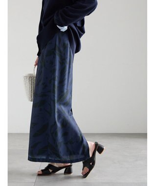 Te chichi 【2026年3月InRed掲載波瑠さん着用】ペイントパターンナロースカート ネイビー