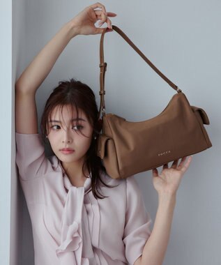 IN CREADLE NYLON BAG ワンショルダーバッグ 【古畑星夏さん着用】