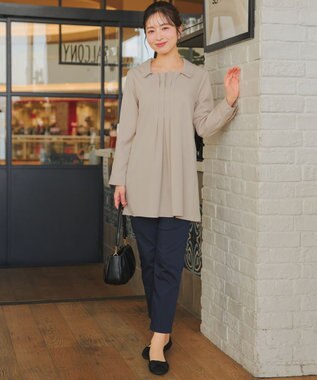 Tiaclasse L アンクルテーパードパンツ ネイビー