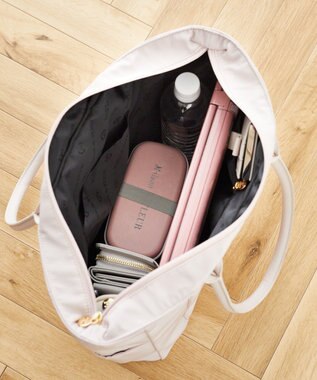 Maison de FLEUR フロントリボンキャリーオンバッグ Grayish Pink