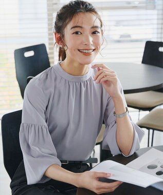 Tiaclasse 【洗える】ボリューム袖ハイネックブラウス サックス