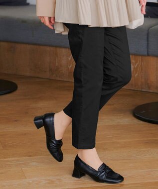 Tiaclasse L アンクルテーパードパンツ ブラック