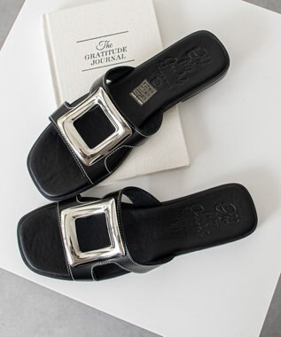 INTER-CHAUSSURES 【Oh my Sandals】メタルバックルフラットサンダル