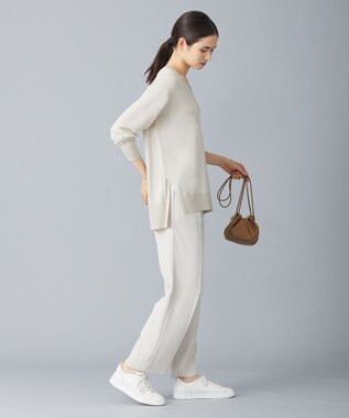 ICB 【洗える】 コンパクトウール Vネックプルオーバー トープ系