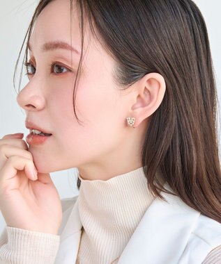 Phoebe 【痛くないシリーズ】パヴェビジューハートライトフィットイヤリング ゴールド