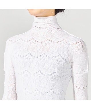 Chacott 【ノーソーイングニット】ノーソーイングハイネックトップ ホワイト