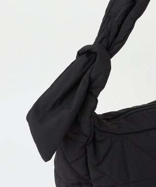 LA BAGAGERIE 【maison vert】 【超軽量！】キルティングショルダーバッグ ブラック