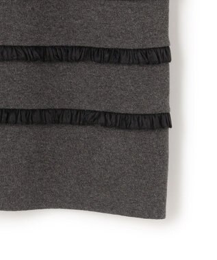 23区 L 【WEB&一部店舗限定/滝沢眞規子さん着用】フリルボーダー ニット グレー系