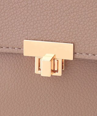 LA BAGAGERIE フロント金具デイリーリュック グレージュ