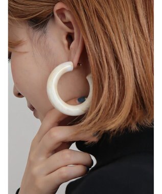 AMERICAN HOLIC ビッグフープピアス Ivory