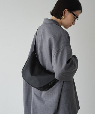 russet ナイロンラウンドショルダーバッグ (CE-1327-WEB) Black2