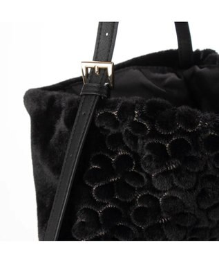 UNBILLION cachecache 花刺繍エコファーワンハンドルバッグ ブラック