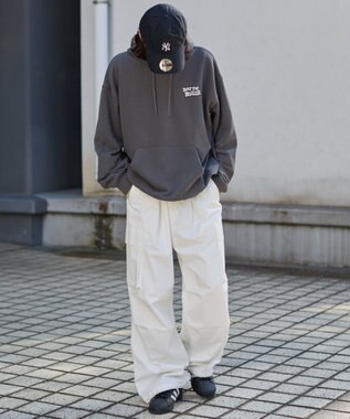 WEGO 【ユニセックス着用ITEM】別注NEWJACKグラフィックプルパーカー ブラック中濃色