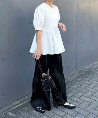 Green Parks AnriettMusee パフスリーブペプラムブラウス Off White