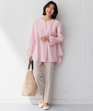 23区 【洗える】コットンサテンストレッチ テーパードパンツ ベージュ系