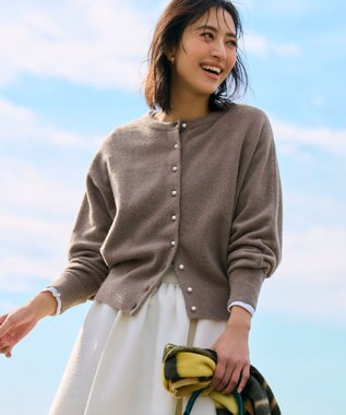【前後着用 可能】ふわふわニット 2WAY パールボタンカーディガン