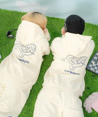 WEGO 【ユニセックス着用ITEM】ハートモチーフプルパーカー ホワイトアイボリー