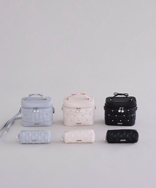 Maison de FLEUR リボンキルティングキューブショルダーバッグ Black