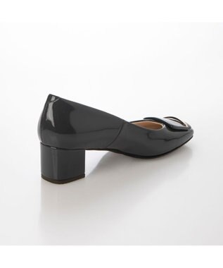 MODE ET JACOMO <MODE ET JACOMO>【レイン対応】バックルモチーフスクエアトゥパンプス グレーエナメル