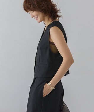 AMERICAN HOLIC ショート丈ベスト Black