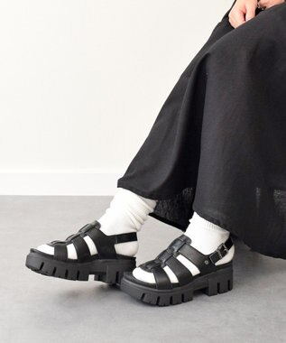 INTER-CHAUSSURES 【BUSSOLA】厚底ボリュームソールグルカサンダル ブラック