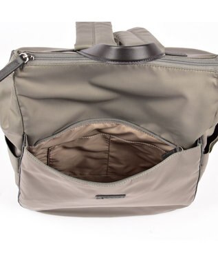 Y'SACCS NEWすっきりシリーズ　リュックサック グレージュ