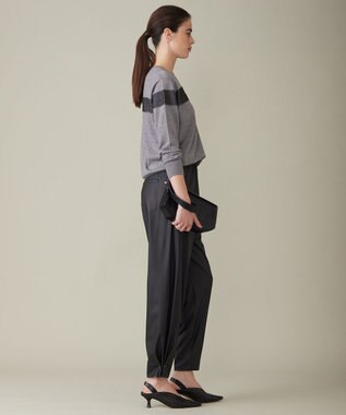 ICB 【洗える】 ライトフェイクレザー バレルパンツ ブラック系