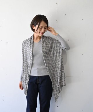 AND WOOL 〈上質な素材と手仕事から生まれた優しいニット〉シルクリネンのストール グレーカスリ