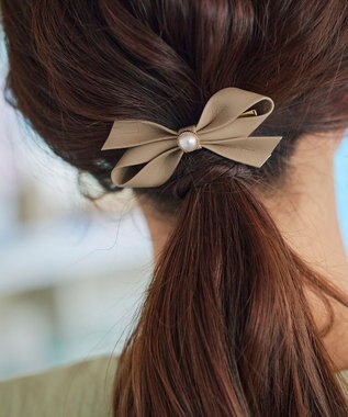 Tiaclasse 【2TYPE/ゴム＆クリップ】レザーリボンヘアアクセサリー ゴム：ベージュ