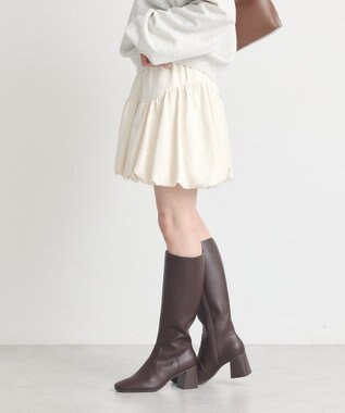 earth music&ecology ラウンド切り替えバルーンミニスカート Ivory