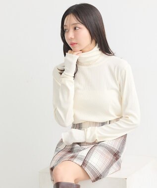 earth music&ecology リブタートルネックプルオーバー Ivory