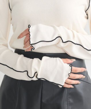 earth music&ecology メローハイネックプルオーバー Ivory