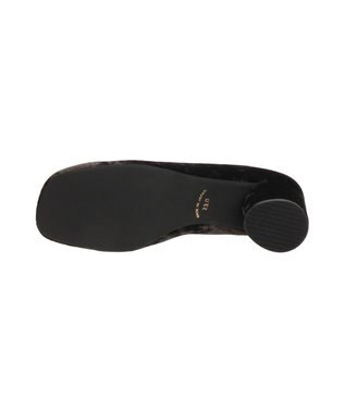 Bridget Birkin 【Bridget Birkin】トップラインビジューオブリークパンプス ブラック雑材