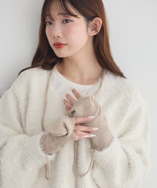 earth music&ecology チャーム付きニットミトン Beige