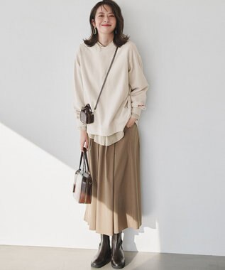 23区 オーバルトップ イヤリング ゴールド系