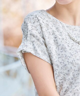 Tiaclasse 【洗える】花柄タックフレンチスリーブワンピース オフホワイト