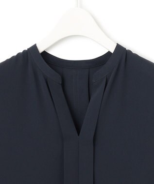 ICB 【新色追加・接触冷感・UVケア・速乾・洗える】BackSatinAmunzen  5分袖 キーネックブラウス ネイビー系