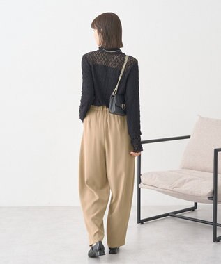 earth music&ecology タックコクーンパンツ Beige