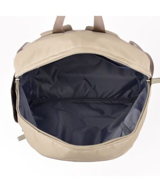 Y'SACCS ダブルホックポケットデイパック グレージュ