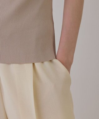 GRACE CONTINENTAL オフショルリブニットトップ ベージュ
