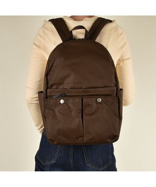 Y'SACCS ダブルホックポケットデイパック チョコ