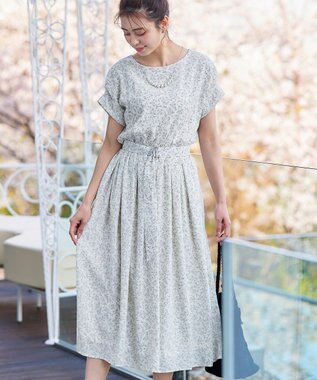 Tiaclasse 【洗える】花柄タックフレンチスリーブワンピース オフホワイト