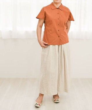 muuc 〈ドライタッチな上質コットン100%〉〈タイプライター生地〉後ろギャザー入り フレンチスリーブのブラウス ブラウン（テラコッタ）