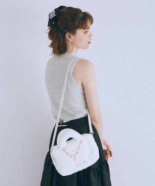 Maison de FLEUR チャーム付きファー2Wayボストンバッグ